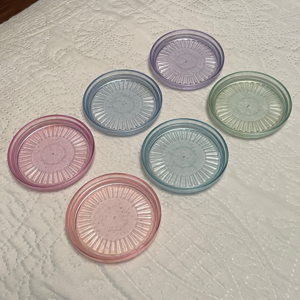 Vintage Tupperware Acrylic Set of 6 Pastel Color Coasters LIKE NEW - Picture 2 of 7